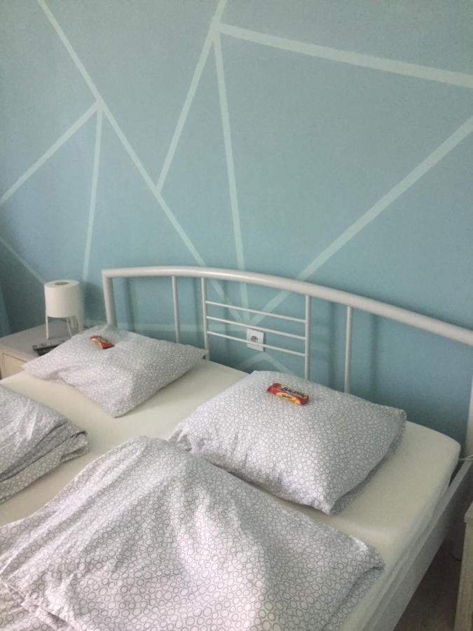 Lelle-kert Apartman 02 Balatonlelle Bagian luar foto